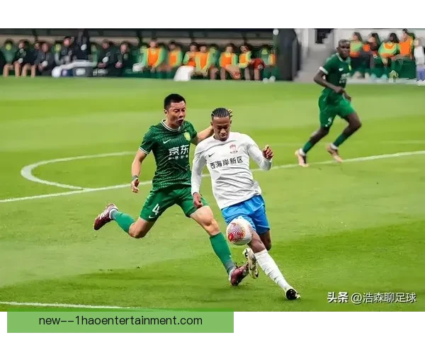 万隆迎战中超劲旅 亚洲杯2025次轮赛场激烈对决
